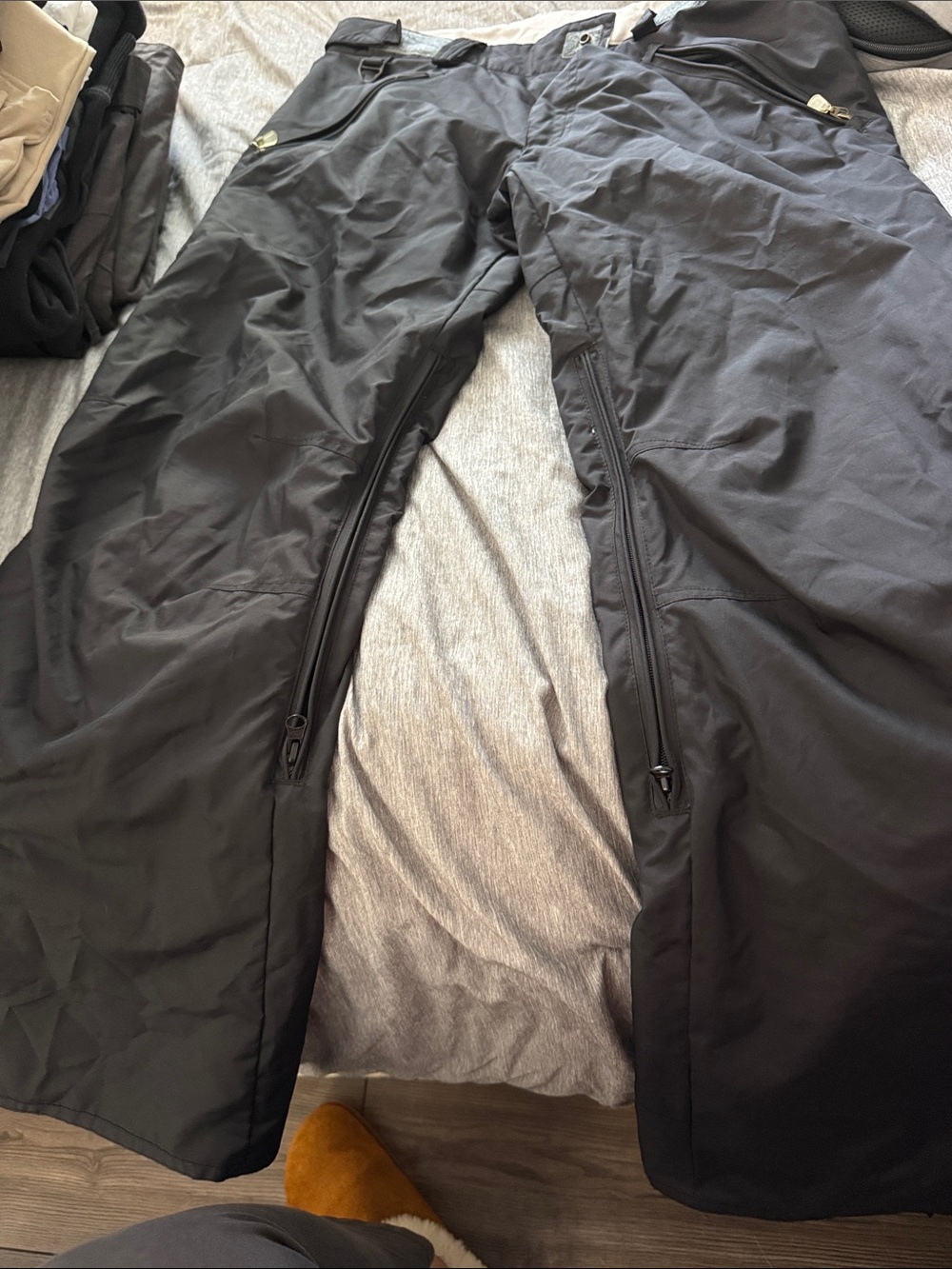 Black Ski/Snowboard Pants with Side Zips